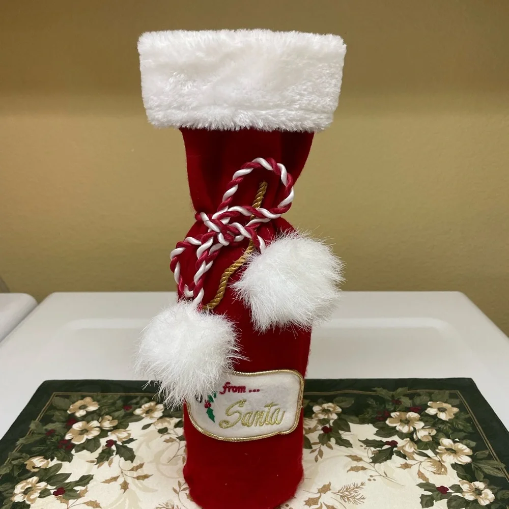 NWOT Christmas Wine Gift Bag. Red “From Santa” Trimmed with White Faux Fur. - Picture 4 of 5